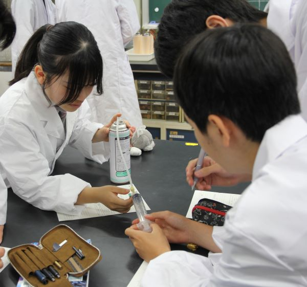 070620 化学基礎実験 (32).JPG